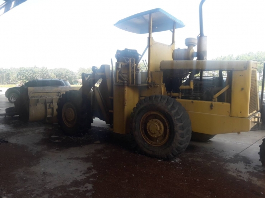 รถตักล้อยาง รถตักล้อยาง