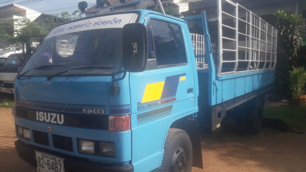ISUZU NKR110 แรง รถห้างแท้ เกียร์สั้น (ไปอยู่บ้านฝางแล้วคับจ. ขอนแก่น)ยกหัวได้ ดาวน์108,000บาท เครื่