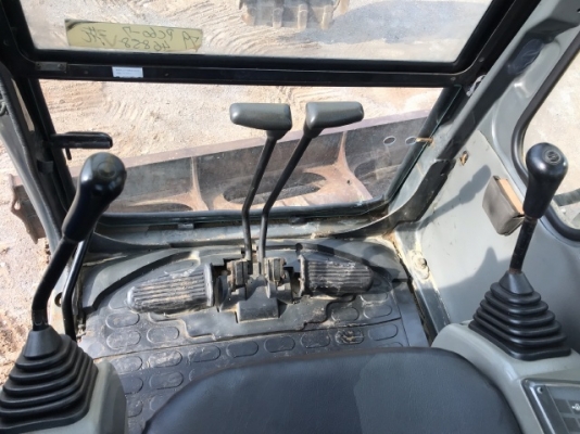 ขายรถขุด KOMATSU PC60-7 (3,XXX ชั่วโมง) นำเข้าเองจากญี่ปุ่น สภาพสวยพร้อมใช้ มีVDOการทำงานครับ