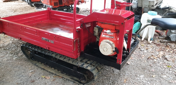 รถแทรคนั่งขับยกดั้มด้วยมือ รถแทรคนั่งขับยกดั้มด้วยมือ