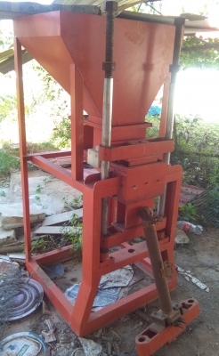 โครงเครื่องอัดบล็อกประสานอัตโนมัติ โครงเครื่องอัดบล็อกประสานอัตโนมัติ