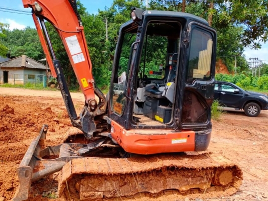 ขายขายดาวน์100,000 KUBOTA KX161-3 ไมล์25,00ชม.ผ่อน34,000x27=918,000