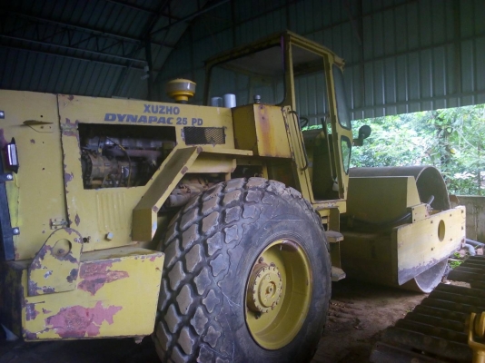 ขายรถบดไดนาแพคAC25PD 10สั่นสะเทือนไม่มีเอกสารราคา 350,000