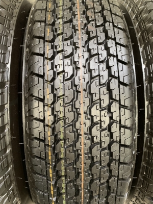 ยางป้ายแดง 205R16 Bridgestone ปี 19 ตุ่มเป้ง เส้นสีชัด