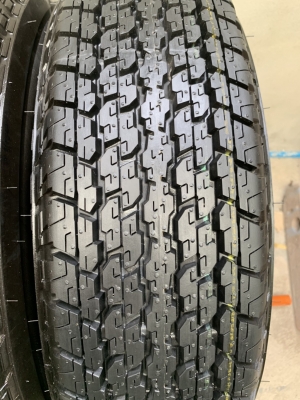 ยางป้ายแดง 205R16 Bridgestone ปี 19 ตุ่มเป้ง เส้นสีชัด