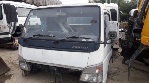 ขายหัวเก๋งMITSUBISHI - FE83BEA สำหรับรถบรรทุก 6 ล้อกลาง มีขาหน้า ขาหลัง กระปุกเกียร์ ฯสามารถนำไปดัดแปลงใส่กับรถบรรทุกรุ่นอื่นๆหรือแบบใกล้เคียงกันได้ สินค้าเดิมๆเก่านอก ยังไม่เคยใช้งานในไทย