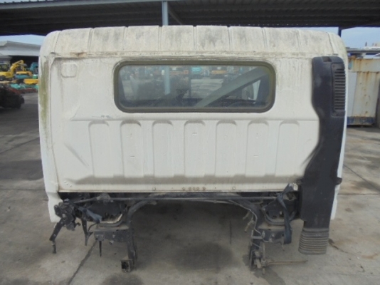 ขายหัวเก๋งMITSUBISHI - FE83BEA สำหรับรถบรรทุก 6 ล้อกลาง มีขาหน้า ขาหลัง กระปุกเกียร์ ฯสามารถนำไปดัดแปลงใส่กับรถบรรทุกรุ่นอื่นๆหรือแบบใกล้เคียงกันได้ สินค้าเดิมๆเก่านอก ยังไม่เคยใช้งานในไทย