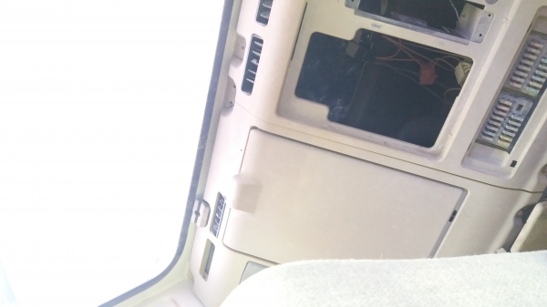 ขาย 695,000 DOOSAN SOLAR225LC-V ไฟฟ้าครบ  เครื่องดี ปั้มแรง เอวแน่น ช่วงล่างเต็ม รถสวยสภาพพร้อมใช้งาน เอกสารเล่มทะเบียน รถอยู่ กทม. 090-772-3710 090-772-3708