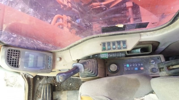 ขาย 695,000 DOOSAN SOLAR225LC-V ไฟฟ้าครบ  เครื่องดี ปั้มแรง เอวแน่น ช่วงล่างเต็ม รถสวยสภาพพร้อมใช้งาน เอกสารเล่มทะเบียน รถอยู่ กทม. 092-595-6777 061-446-2662 ญิ๋งยุ