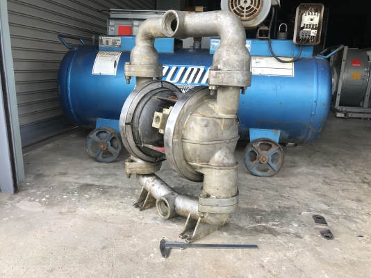 ขายปั๊มไดอะแฟรม Air-Flo Pump made in USA. ขนาดท่อ 2 นิ้ว ตัวใหญ่ โครงสร้างอลูมิเนียม สภาพสวย ดูดแรง พร้อมใช้งาน