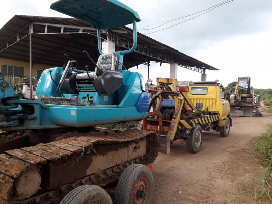 มี VDO ให้ชม.รถแบคโฮ KOMATSU PC40-7 พร้อมหางลาก ราคา 300000