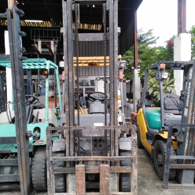 ขายถูกๆ รถยกขนาด 2 ตัน ยกสูง 4.5 เมตร ดีเซล