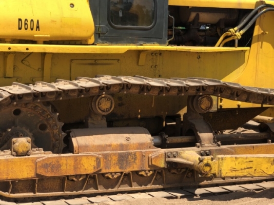 ขายรถดันดิน KOMATSU D60P-6 นำเข้าเองจากญี่ปุ่น สภาพสวยพร้อมใช้ มีVDOการทำงานครับ