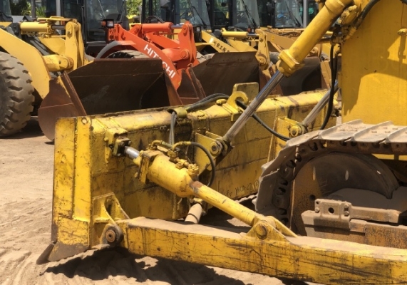 ขายรถดันดิน KOMATSU D60P-6 นำเข้าเองจากญี่ปุ่น สภาพสวยพร้อมใช้ มีVDOการทำงานครับ