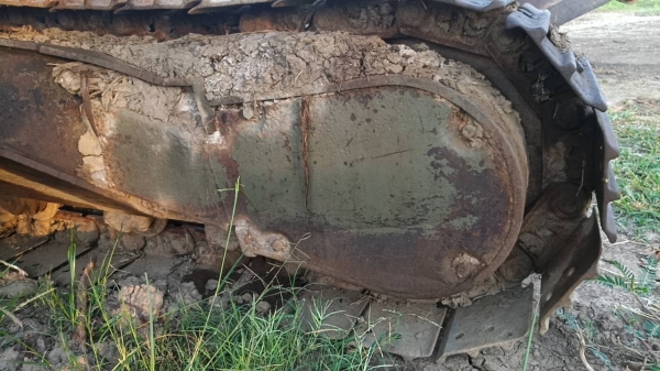 ขายรถแมคโค SK-100 รถเดิมๆไฟฟ้าครบ เอกสารชื้อขาย 600000 ต่อรองได้ รถออกห้างมือเดียว