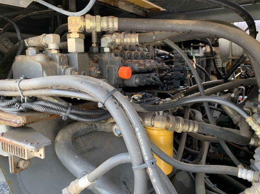 ขายรถปูยาง SUMITOMO HA60W-5 รถสวยมาก สภาพ 1 ใน 100 ใช้งาน 3 พันชั่วโมงแท้ครับ ขายรถปูยาง SUMITOMO HA60W-5 รถสวยมาก สภาพ 1 ใน 100 ใช้งาน 3 พันชั่วโมงแท้ครับ