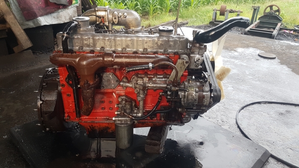 ขายเครื่องยนต์hino eh700