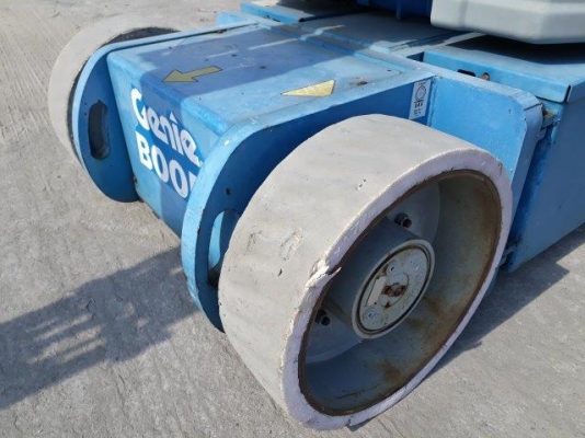 กระเช้าไฟฟ้า GENIE Z30-20N บูมพับ ยกสูง 9 เมตร มือสองญี่ปุ่น