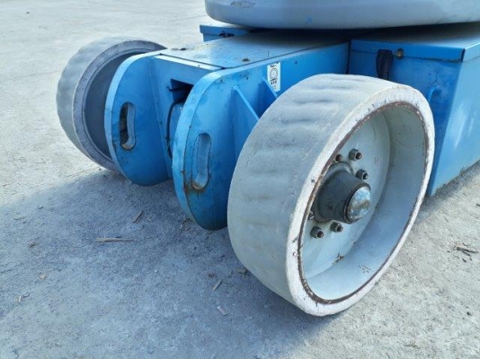 กระเช้าไฟฟ้า GENIE Z30-20N บูมพับ ยกสูง 9 เมตร มือสองญี่ปุ่น