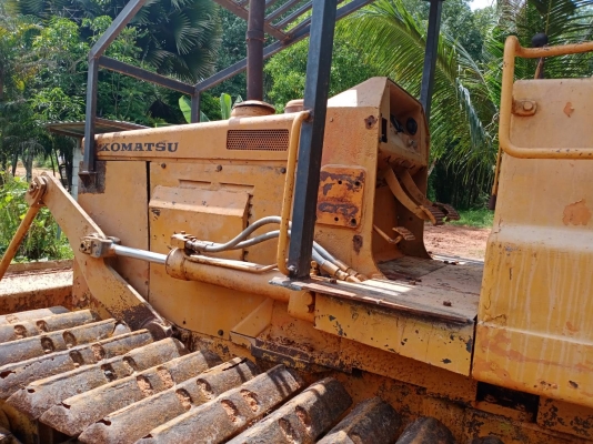 ขายรถแทรคเตอร์ KOMATSU D31P-16 ราคา 300000