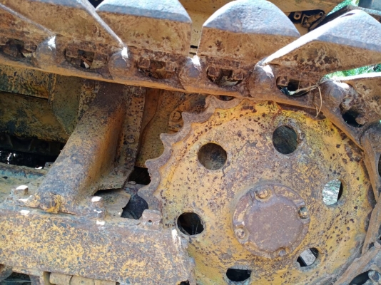 ขายรถแทรคเตอร์ KOMATSU D31P-16 ราคา 300000