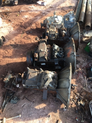 ขายเกียร์ isuzu 115แรง ลูกละ12500บาท 0816278866