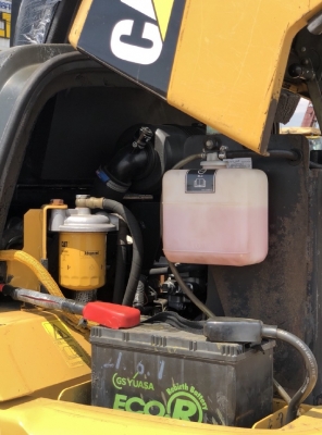 ขายรถตักล้อยาง CAT 901B (3,XXX ชั่วโมง) นำเข้าเองจากญี่ปุ่น สภาพสวยพร้อมใช้งาน มีVDOการทำงานครับ