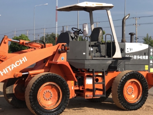 ขายรถตักล้อยาง HITACHI ZW100 ปี 2012 แขนยาวพิเศษ นำเข้าเองจากญี่ปุ่น สภาพสวยพร้อมใช้งาน มีVDOการทำงานครับ