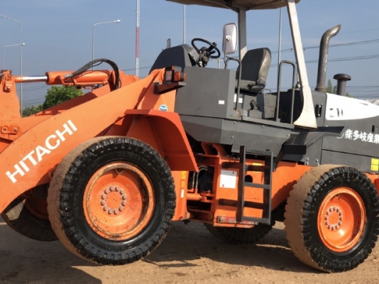ขายรถตักล้อยาง HITACHI ZW100 ปี 2012 แขนยาวพิเศษ นำเข้าเองจากญี่ปุ่น สภาพสวยพร้อมใช้งาน มีVDOการทำงานครับ