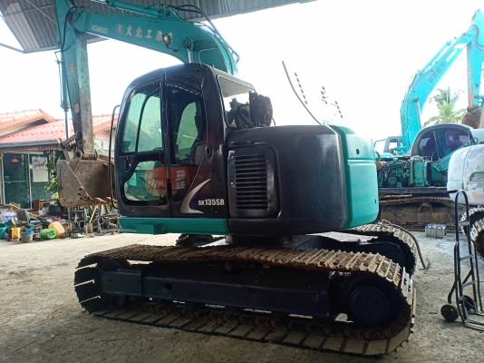 ขายจ้า..KOBELCO SK135SR YY00. เก่าใน  สภาพดี  แทรคใหญ่  ใช้งานมา 9,xxxชั่วโมง  สภาพสวย  พร้อมใช้  โทร  089-3818694  จ๊อย