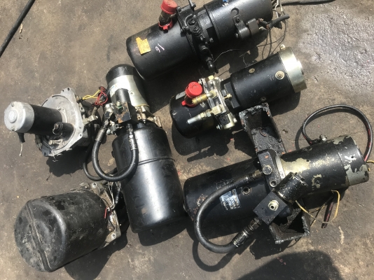 ขายปั้มไฮดรอลิก DC12v. เก่าญี่ปุ่น ของพึ่งลงจากตู้ ขายปั้มไฮดรอลิก DC12v. เก่าญี่ปุ่น ของพึ่งลงจากตู้