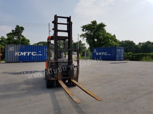 ขายรถยก TOYOTA 72-8FD30 V40