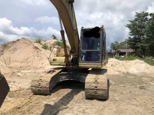 ขายแพคคู่2คันKOMATSU PC200-6 ไฟเต็มช่วงล่างสวยเอกสารเล่มทะเบียนปี41กับปี49ราคา 1,3000,000