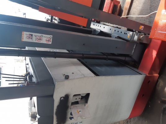 ขายรถไฟฟ้านิชิยูรุ่น75ขนาด1ตันสูง4เมตร มีไซค์ชิป เก่านอก