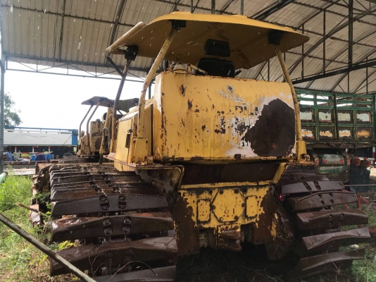 CAT D4E ตีนเป็ด ราคา 270000 CAT D4E ตีนเป็ด ราคา 270000