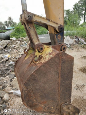 มี VDO ให้ชม.KOMATSU PC100-3 ราคา 300000