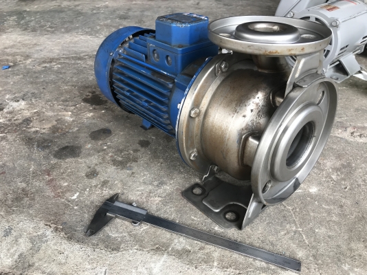 ขายปั๊มน้ำหอยโข่งหัวปั๊มสแตนเลส Ebara 3HP. 380V made in Italy ขนาดเข้า 2.5นิ้ว ออก 1.5นิ้ว สภาพสวยเดิมๆ หมุนนิ่ม พร้อมใช้งาน ราคา 7,500 บาท