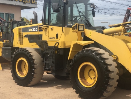 ขายรถตักล้อยาง KOMATSU WA320-6 ปี 2012 นำเข้าเองจากญี่ปุ่น สภาพสวยพร้อมใช้ มีVDOการทำงานครับ