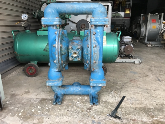ขายปั๊มไดอะแฟรม Sandpiper Pump made in USA. ขนาดท่อ 2 นิ้ว ตัวใหญ่ โครงสร้างอลูมิเนียม สภาพสวย ดูดแรง พร้อมใช้งาน