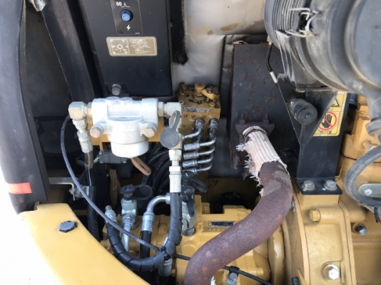 ขายรถขุด CAT 305SR (4,XXX ชั่วโมง) คอนโทรลสั้น ปั๊มนิ้ว นำเข้าเองจากญี่ปุ่น สภาพสวยพร้อมใช้ มีVDOการทำงานครับ