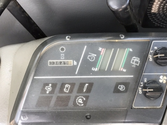 ขายรถขุด KOMATSU PC60-7 (3,XXX ชั่วโมง) นำเข้าเองจากญี่ปุ่น สภาพสวยพร้อมใช้ มีVDOการทำงานครับ