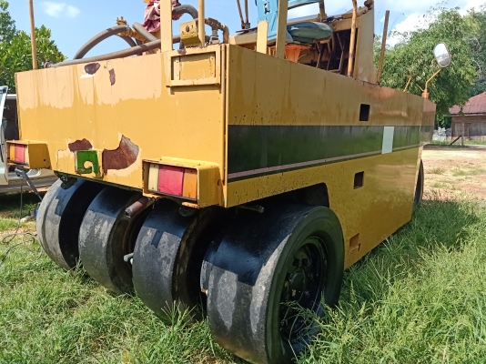 ขายรถบดถนน (ล้อยาง7ล้อ) cp20w. รถพร้อมใช้งาน ระบบดี เครื่องดี  เอกสารเล่มทะเบียน ราคา375,000.  (ต่อรอง)  0819531266. (ก้าน)