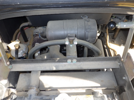 รถตักล้อยาง : CAT 901B