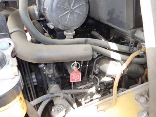 รถตักล้อยาง : CAT 901B