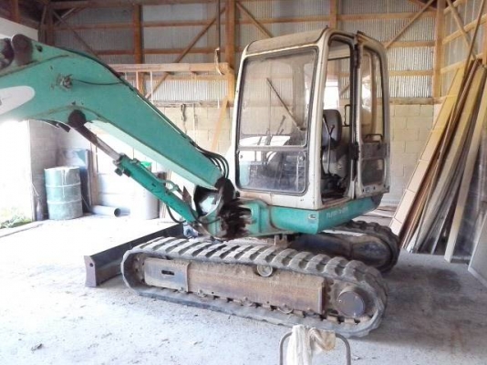 Komatsu PC40-7 รถขุดญี่ปุ่น สนใจโทร. 080-6565422 (หนิง)