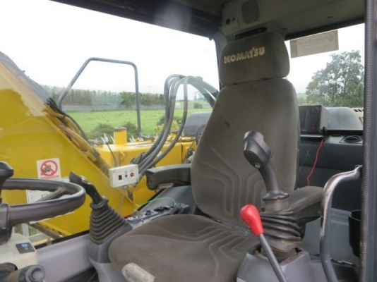 Komatsu PW160-7 รถขุดล้อยาง ยุโรป สั่งนำเข้าโทร. 080-6565422 (หนิง)