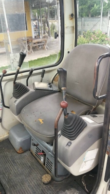 ขาย KOMATSU PC40-7 เก๋ง สวย นำเข้าจากญี่ปุ่น โทร.090-986-2521 อ๊อบ