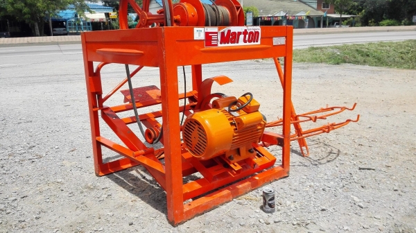 ลิฟท์ขึ้นปูนก่อสร้าง MARTON รุ่นใหญ่ CLIFT 2 มอเตอร์ 3 HP 2 สายไฟบ้าน 220V มาพร้อมอุปกรณ์ สภาพใหม่ใช ลิฟท์ขึ้นปูนก่อสร้าง MARTON รุ่นใหญ่ CLIFT 2 มอเตอร์ 3 HP 2 สายไฟบ้าน 220V มาพร้อมอุปกรณ์ สภาพใหม่ใช
