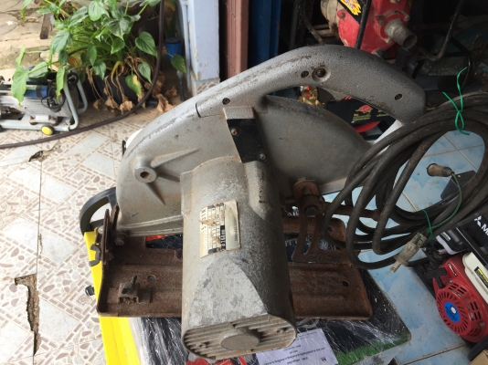 ขายเลื่อยวงเดือน 10” makita มือสอง ครับ ขายเลื่อยวงเดือน 10” makita มือสอง ครับ