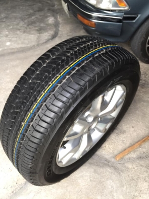 ล้ออ่ะไหล่ ยางบริสโตน265/60/18ปี2613 เนื้อยางนิ่มๆ โทร0879050181.ส่งได้ทั่วไทย